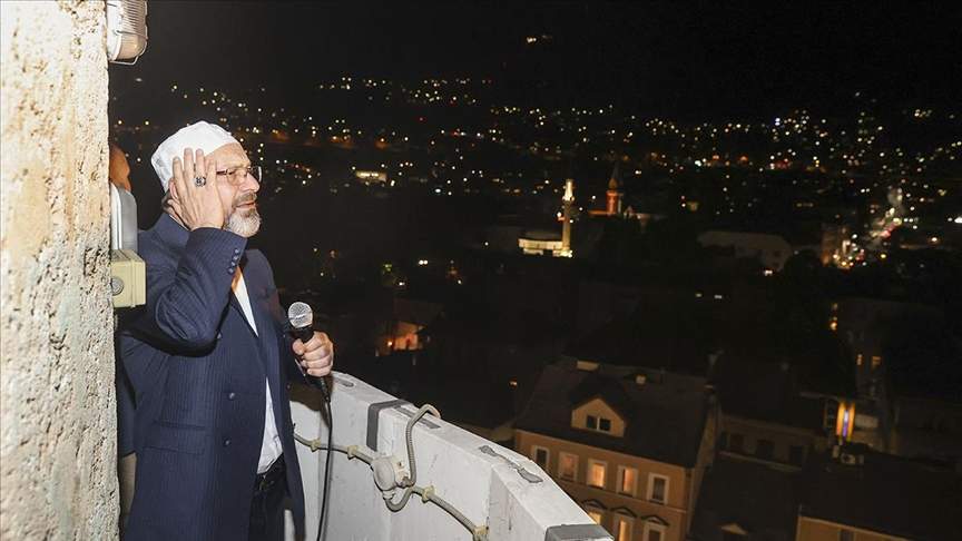 Turski reis proučio ezan s munare Begove džamije